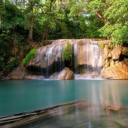 Treeyapat Place Hotel Kanchanaburi Bagian luar foto